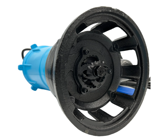 Pompă de canalizare cu rotor pentru drenarea foselor septice